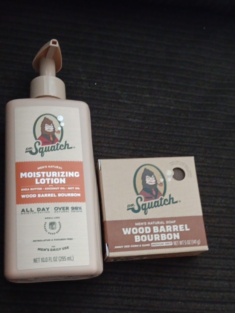 Wood Barrel Bourbon Moisturizing Hand Soap - Cream/Brown